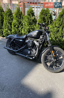 Мотоцикл Чоппер Harley-Davidson 883 Iron 2016 в 