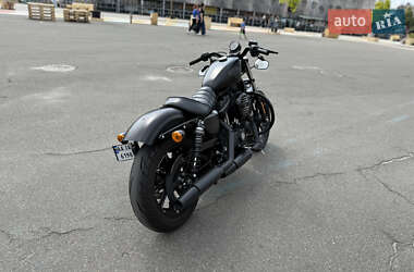 Мотоцикл Круизер Harley-Davidson 883 Iron 2017 в 