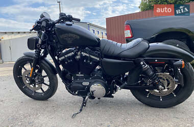 Мотоцикл Круизер Harley-Davidson 883 Iron 2016 в 