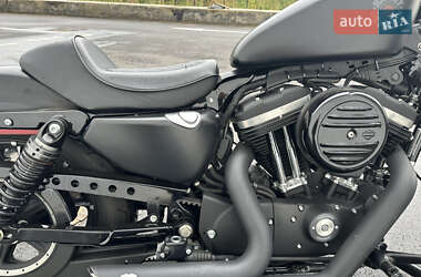 Мотоцикл Чоппер Harley-Davidson 883 Iron 2020 в 