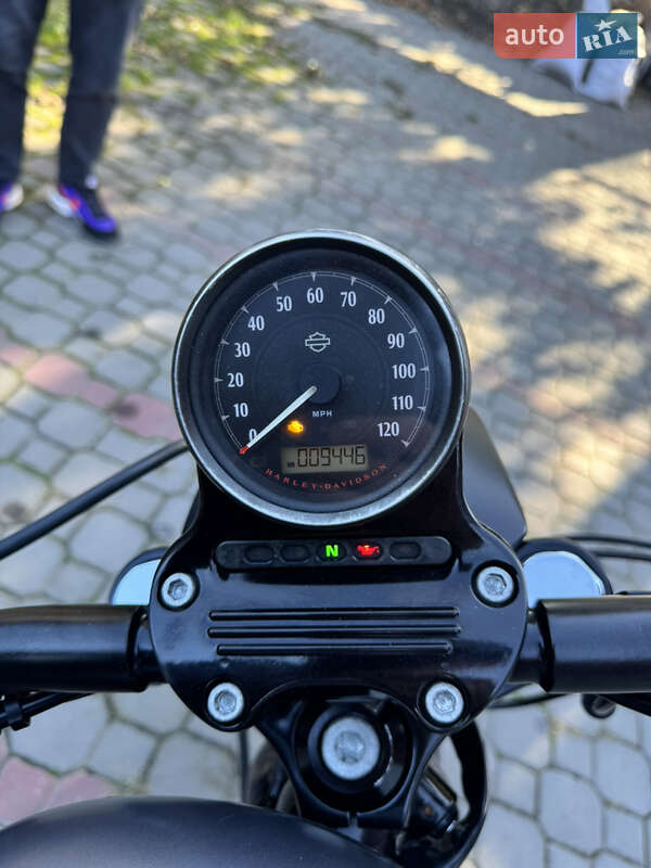 Боббер Harley-Davidson 883 Iron 2017 в Луцьку