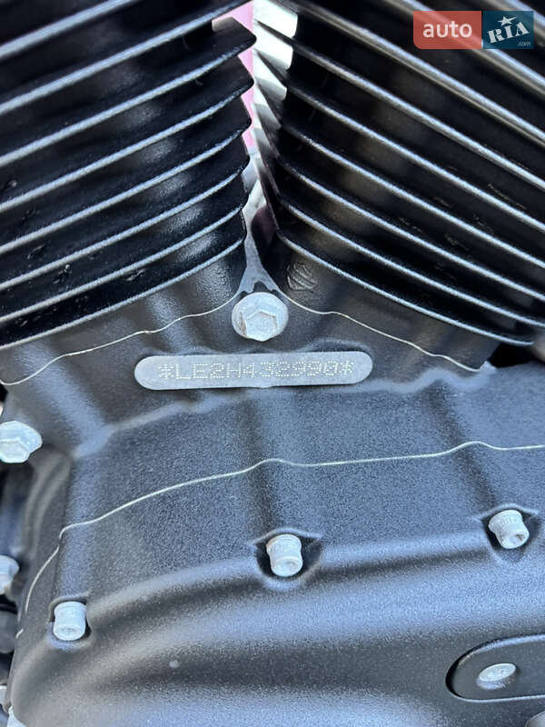 Боббер Harley-Davidson 883 Iron 2017 в Луцьку