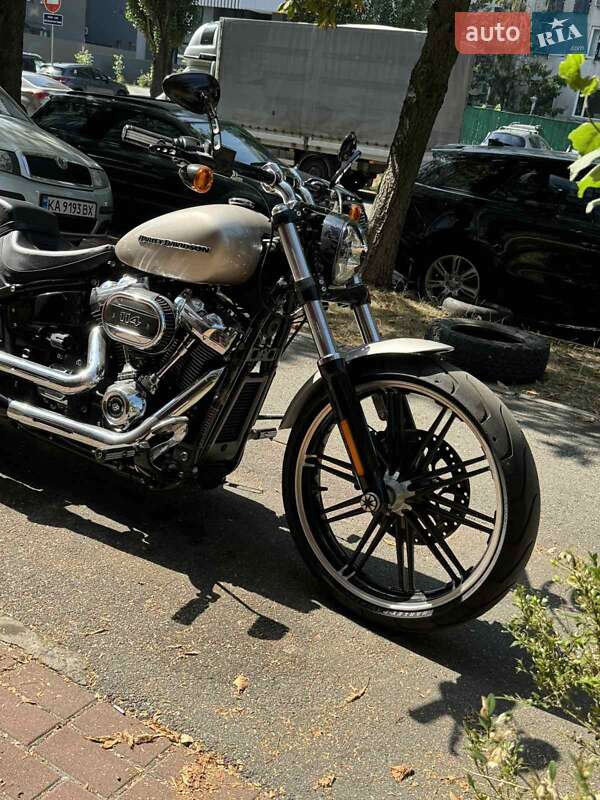 Мотоцикл Чоппер Harley-Davidson Breakout 2018 в Киеве