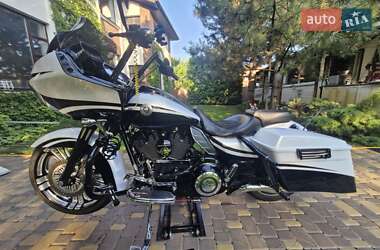 Мотоцикл Круизер Harley-Davidson CVO Road Glide 2012 в Киеве