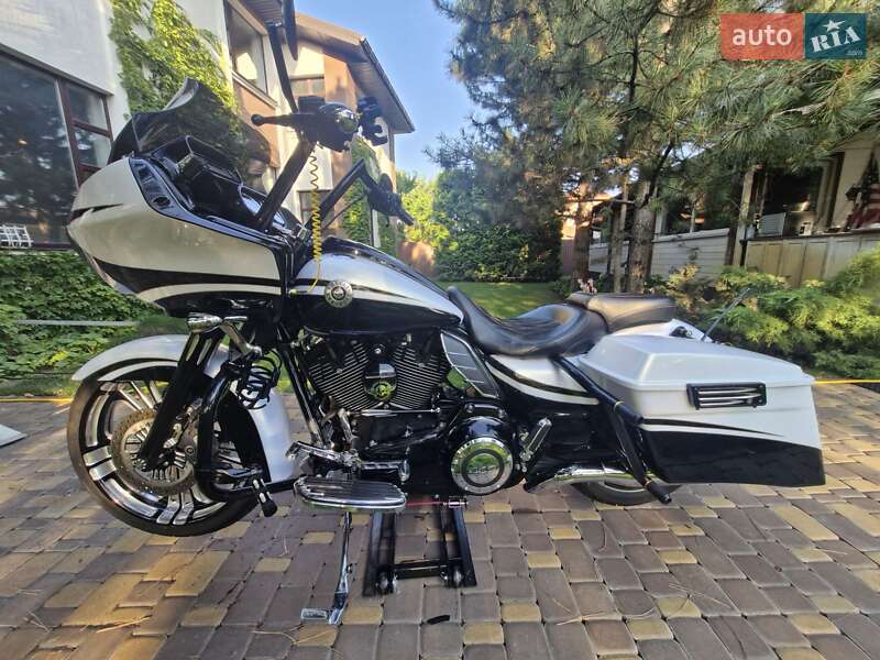 Мотоцикл Круизер Harley-Davidson CVO Road Glide 2012 в Киеве фото Мотоцикл Круизер Harley-Davidson CVO Road Glide 2012 в Киеве