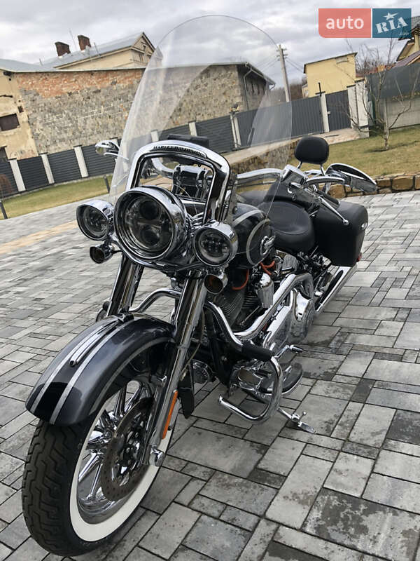 Мотоцикл Круизер Harley-Davidson CVO Softail 2014 в Львове