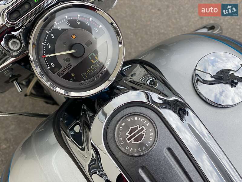 Мотоцикл Чоппер Harley-Davidson CVO Softail 2015 в Києві