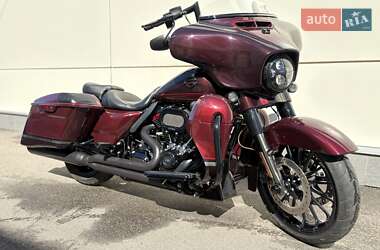 Мотоцикл Туризм Harley-Davidson CVO Street Glide 2019 в 