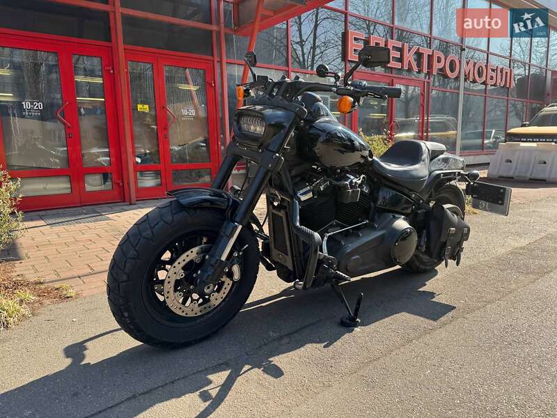 Мотоцикл Чоппер Harley-Davidson Dyna Fat Bob 2018 в 