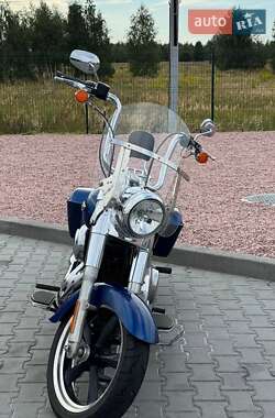 Мотоцикл Круізер Harley-Davidson Dyna Switchback 2015 в 