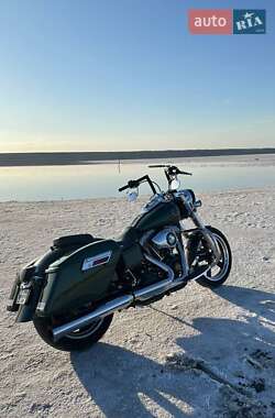 Мотоцикл Туризм Harley-Davidson Dyna Switchback 2013 в 