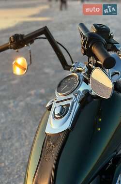 Мотоцикл Туризм Harley-Davidson Dyna Switchback 2013 в 
