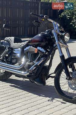 Мотоцикл Круизер Harley-Davidson Dyna Wide Glide 2015 в 