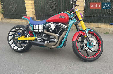 Мотоцикл Чоппер Harley-Davidson Dyna 2015 в 