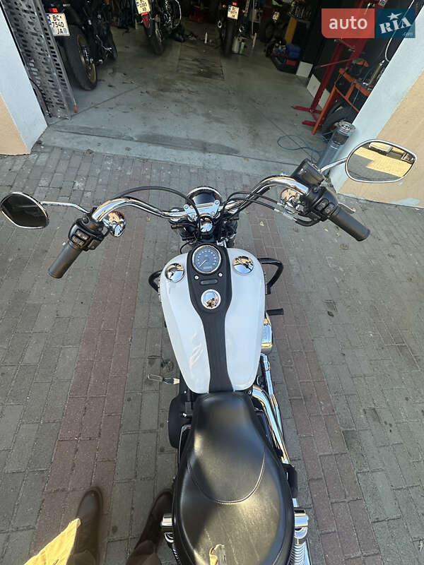 Мотоцикл Круизер Harley-Davidson Dyna 2016 в Львове