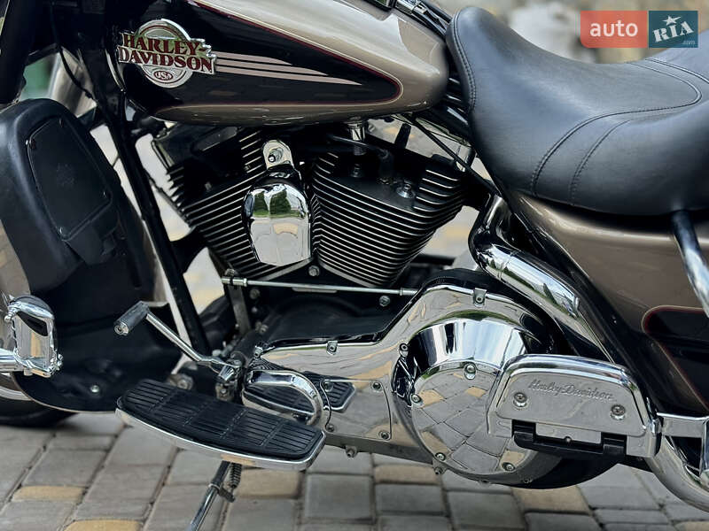 Мотоцикл Круизер Harley-Davidson Electra Glide 2004 в Виннице фото 27 Мотоцикл Круизер Harley-Davidson Electra Glide 2004 в Виннице