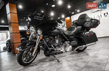 Мотоцикл Кастом Harley-Davidson FLHTCU Ultra Classic Electra Glide 2018 в 