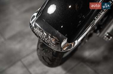 Мотоцикл Кастом Harley-Davidson FLHTCU Ultra Classic Electra Glide 2018 в 