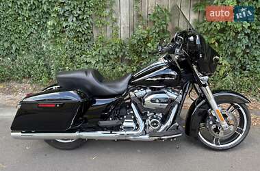 Мотоцикл Туризм Harley-Davidson FLHTCU Ultra Classic Electra Glide 2017 в  фото 2 Мотоцикл Туризм Harley-Davidson FLHTCU Ultra Classic Electra Glide 2017 в