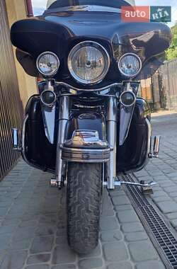 Мотоцикл Туризм Harley-Davidson FLHTCUI 2006 в 