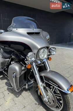 Трайк Harley-Davidson FLHTCUTG 2016 в 
