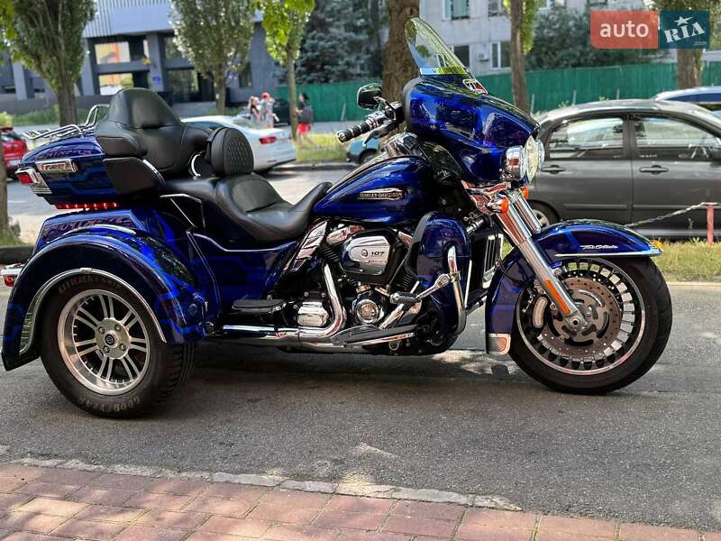 Трайк Harley-Davidson FLHTCUTG 2017 в Києві