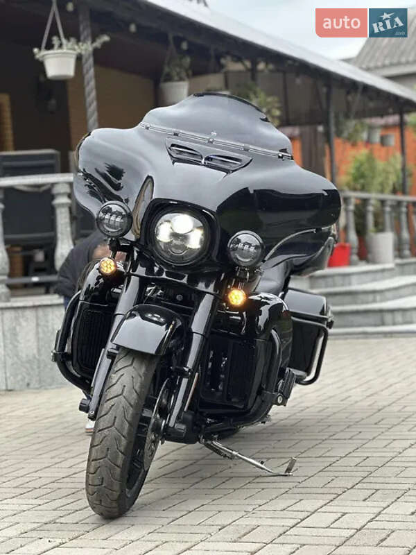 Harley-Davidson FLHTK Electra Glide Ultra Limited 2022