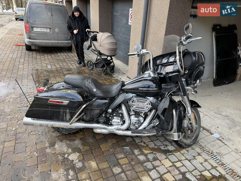 Мотоцикл Чоппер Harley-Davidson FLHTK Electra Glide Ultra Limited 2015 в Коломиї