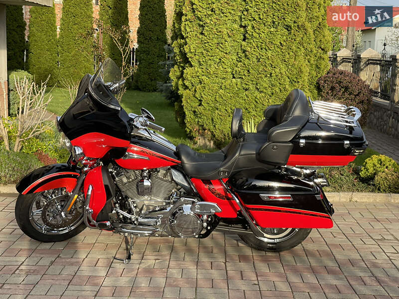 Мотоцикл Круізер Harley-Davidson FLHTK 2015 в Івано-Франківську