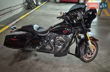 Мотоцикл Круизер Harley-Davidson FLHTP 2014 в 