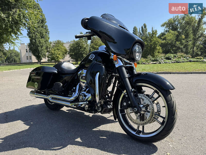 Мотоцикл Чоппер Harley-Davidson FLHX Street Glide 2014 в Кременчуге