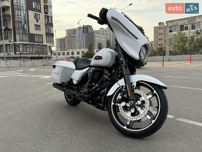 Мотоцикл Круизер Harley-Davidson FLHX 2023 в Киеве фото 10 Мотоцикл Круизер Harley-Davidson FLHX 2023 в Киеве