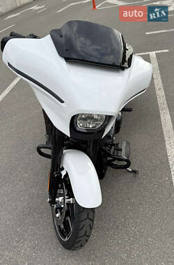 Мотоцикл Круизер Harley-Davidson FLHX 2023 в 