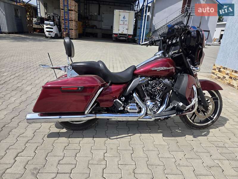 Мотоцикл Круізер Harley-Davidson FLHXS 2014 в Ужгороді