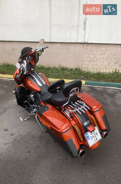 Мотоцикл Круизер Harley-Davidson FLHXSE 2018 в  фото 6 Мотоцикл Круизер Harley-Davidson FLHXSE 2018 в