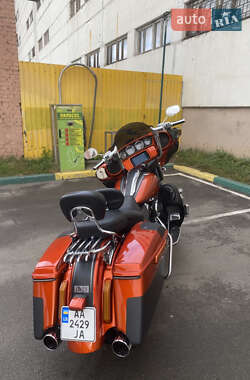 Мотоцикл Круизер Harley-Davidson FLHXSE 2018 в  фото 8 Мотоцикл Круизер Harley-Davidson FLHXSE 2018 в