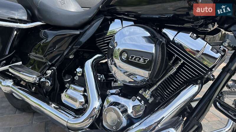 Мотоцикл Круізер Harley-Davidson FLTRX 2016 в Сарнах