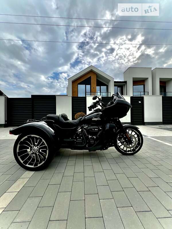 Мотоцикл Чоппер Harley-Davidson Road Glide 2023 в 