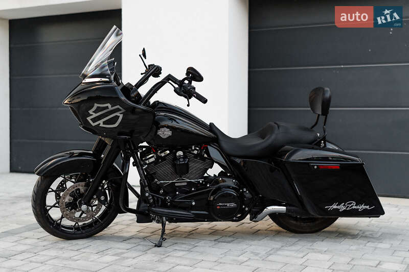 Боббер Harley-Davidson Road Glide 2021 в Ужгороде