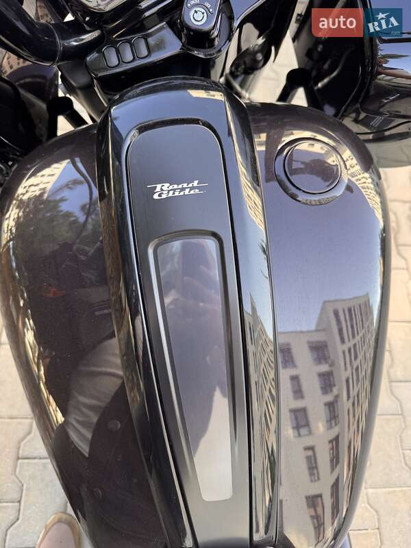 Мотоцикл Круизер Harley-Davidson Road Glide 2021 в Ужгороде