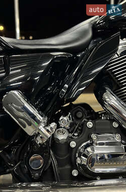 Мотоцикл Круизер Harley-Davidson Road King 2010 в 