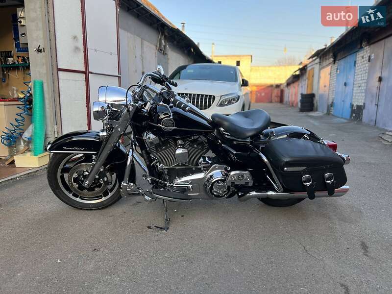 Мотоцикл Круизер Harley-Davidson Road King 2010 в Киеве