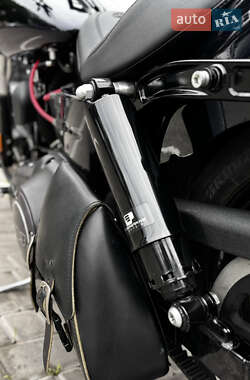 Мотоцикл Чоппер Harley-Davidson Street Bob 2015 в 