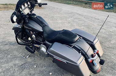 Мотоцикл Классик Harley-Davidson Street Glide 2016 в Киеве