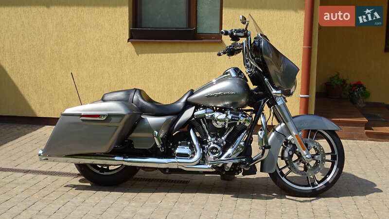 Мотоцикл Круизер Harley-Davidson Street Glide 2018 в Дрогобыче
