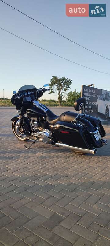 Мотоцикл Круізер Harley-Davidson Street Glide 2015 в Дніпрі
