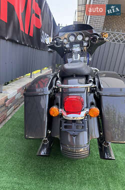 Мотоцикл Круизер Harley-Davidson Street Glide 2006 в 