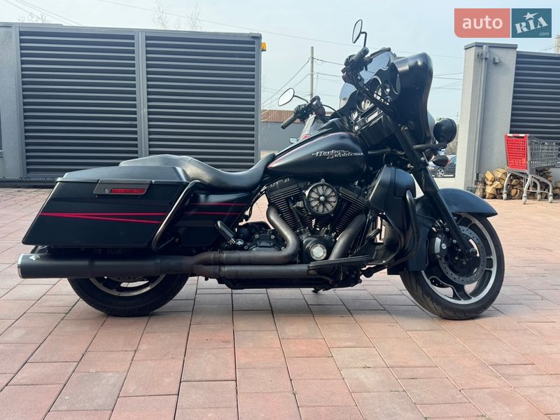Мотоцикл Чоппер Harley-Davidson Street Glide 2010 в Одессе