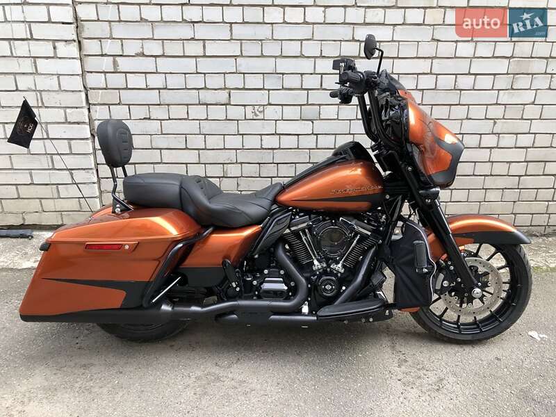 Мотоцикл Круізер Harley-Davidson Touring 2018 в 