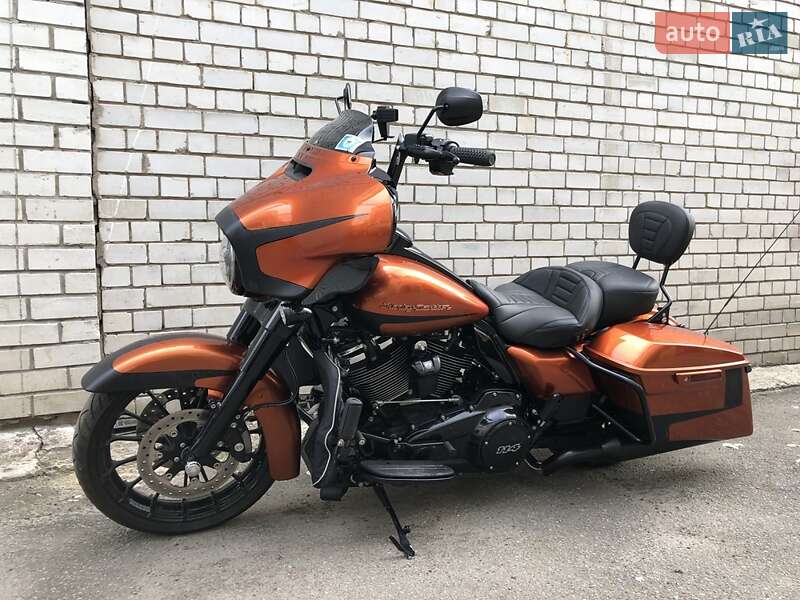 Мотоцикл Круізер Harley-Davidson Touring 2018 в Києві